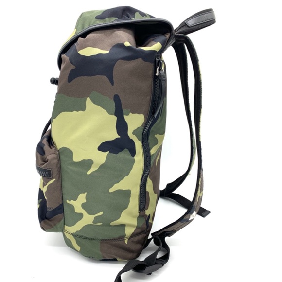Authentic Givenchy Light Camo Pack Away Nylon Backpack - Picture 3 of 12